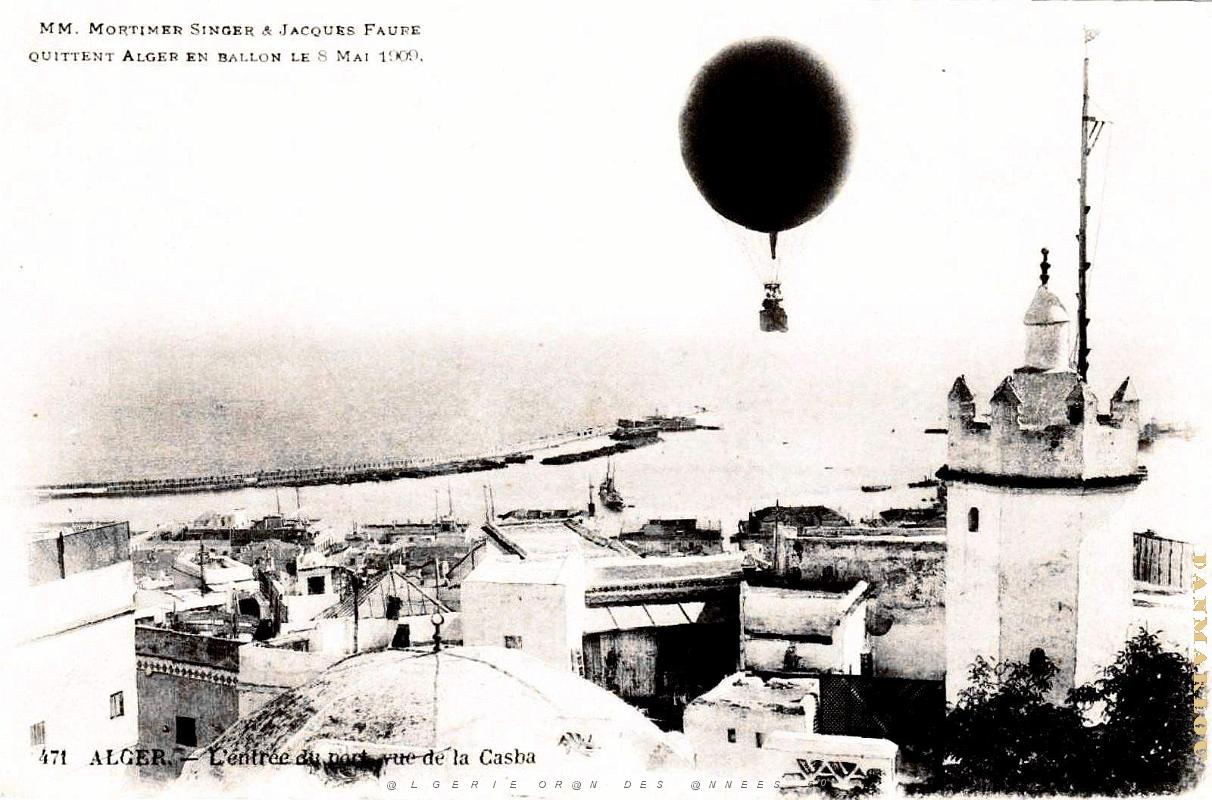 Alger - Port vu de la Casbah -  Singer et Faure quittent Alger en Ballon - 1909.jpg